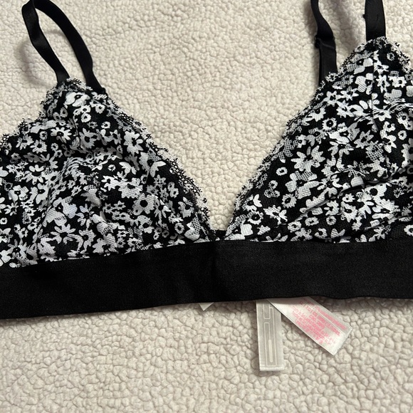 Pink Victoria’s Secret bralette - Picture 3 of 7